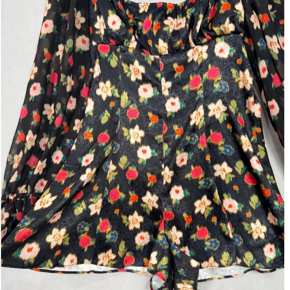 Urban Outfitters Romper Shorts Medium‎ Black Floral NWOT Satin Chiffon Sleeve